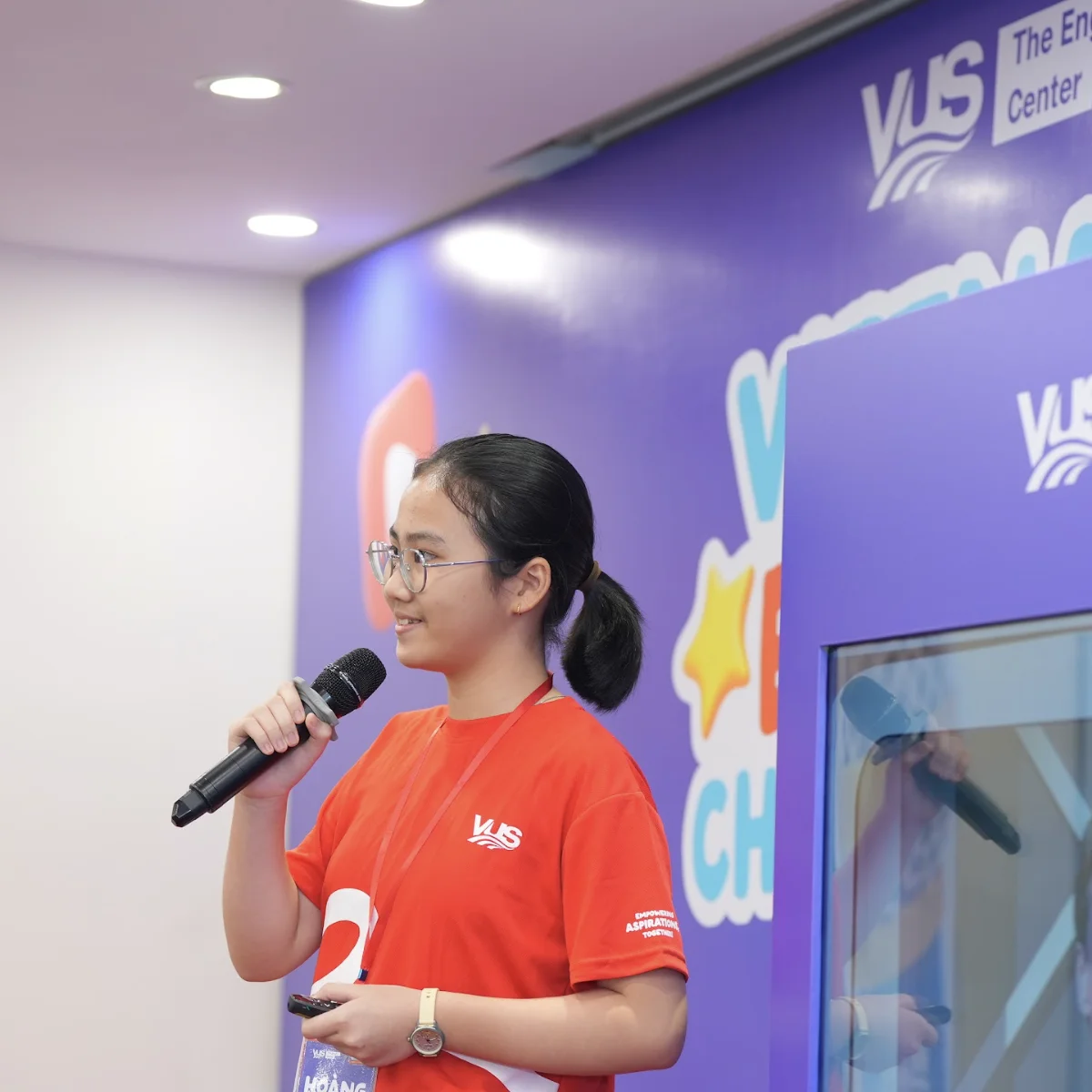 NGUYỄN THỊ HOÀNG VÂN