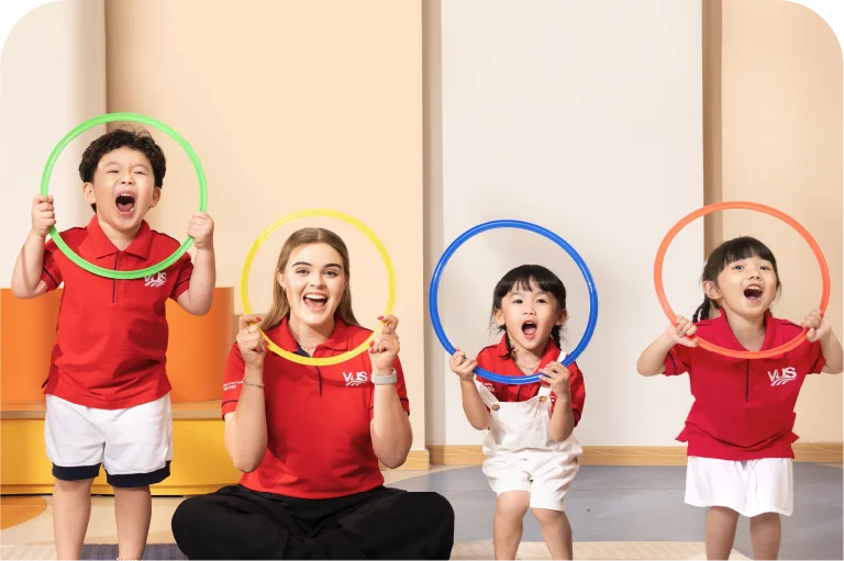 Giáo viên nước ngoài đồng hành