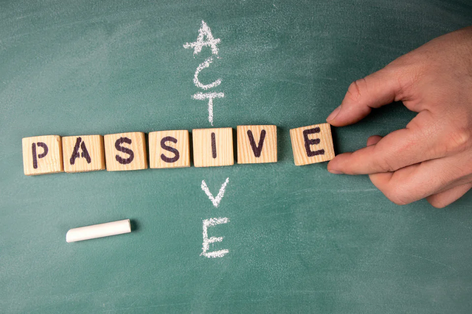 Câu bị động (passive voice): Cấu trúc, cách dùng và bài tập