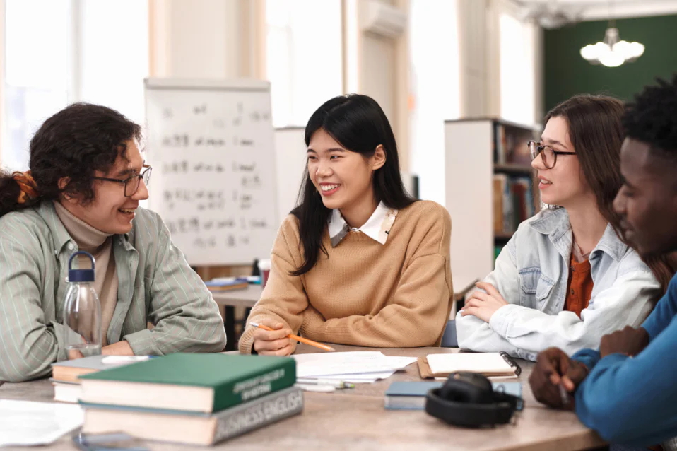 Giới từ trong tiếng Anh (Preposition): Cách sử dụng & bài tập
