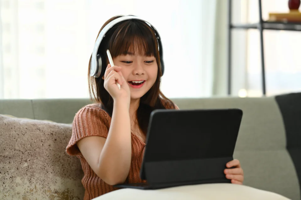 App học tiếng Anh cho bé: Các lựa chọn tốt & cách sử dụng hiệu quả