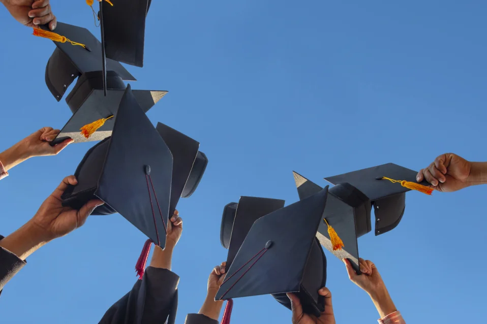 Các cấp độ tiếng Anh (CEFR) và bảng quy đổi IELTS, TOEFL, TOEIC