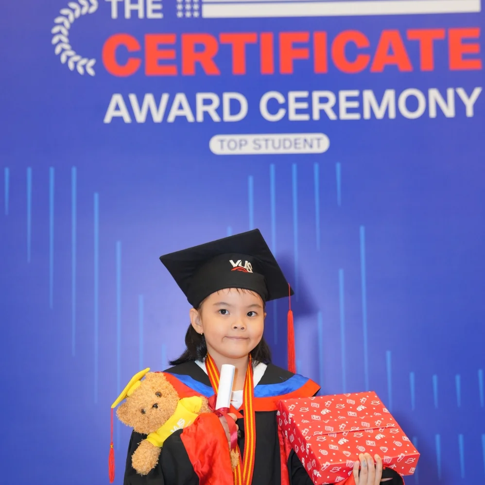 Lại Hoàng Phương Vy